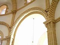 Paray-le-Monial - Basilique du Sacre-Coeur - Moulure